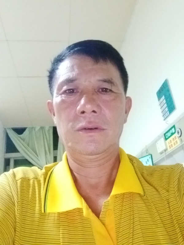 打工人的第一张照片--紫金上门女婿服务网